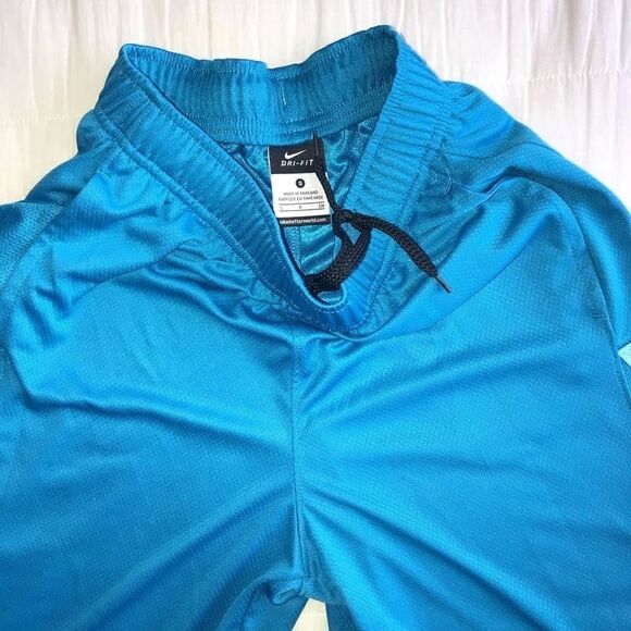 Nike boys athletic shorts size S - Picture 3 of 4